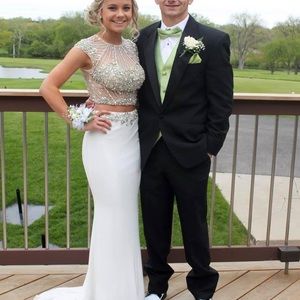 Prom dress (Alyce Paris)